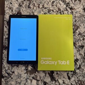 Samsung Galaxy Tab E - 9.6”